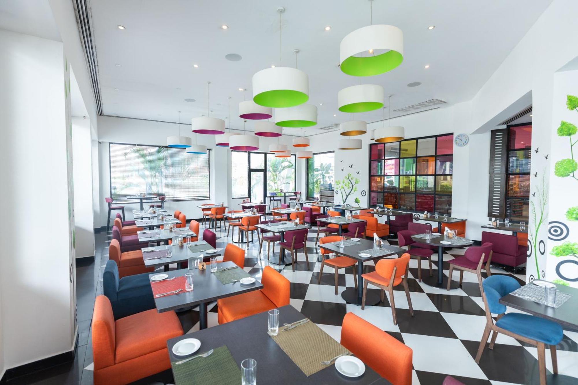 Ibis Styles Accra Airport Hotel Екстериор снимка